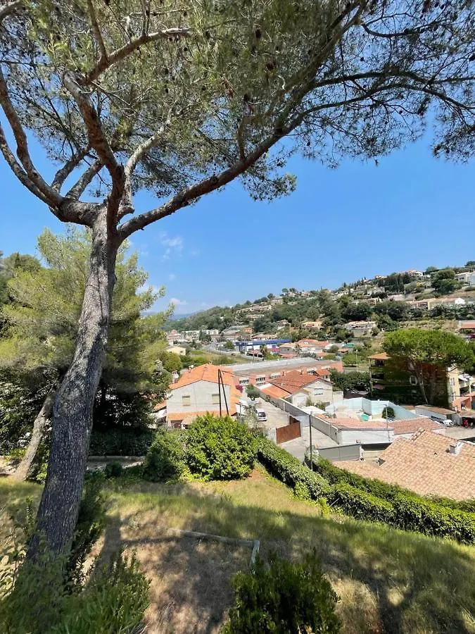 Apartment Studio En Bas De Villa Avec Piscine Proche Bord De Mer Cagnes-sur-Mer France